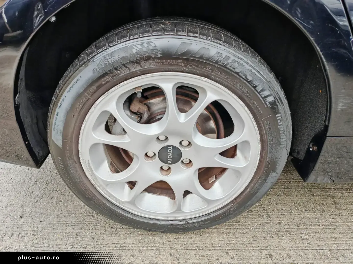 Toyota Prius (Hybrid) Luna