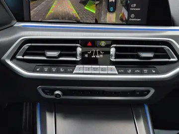 BMW X5 xDrive 30d M Sport B&W SKY LOUNGE AHK M-SITZE