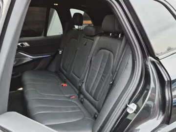 BMW X5 xDrive 30d M Sport B&W SKY LOUNGE AHK M-SITZE