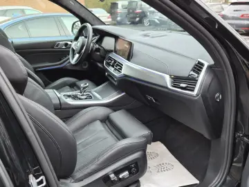 BMW X5 xDrive 30d M Sport B&W SKY LOUNGE AHK M-SITZE