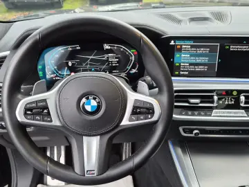 BMW X5 xDrive 30d M Sport B&W SKY LOUNGE AHK M-SITZE
