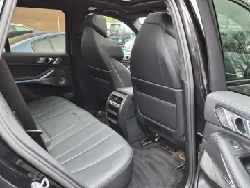 BMW X5 xDrive 30d M Sport B&W SKY LOUNGE AHK M-SITZE