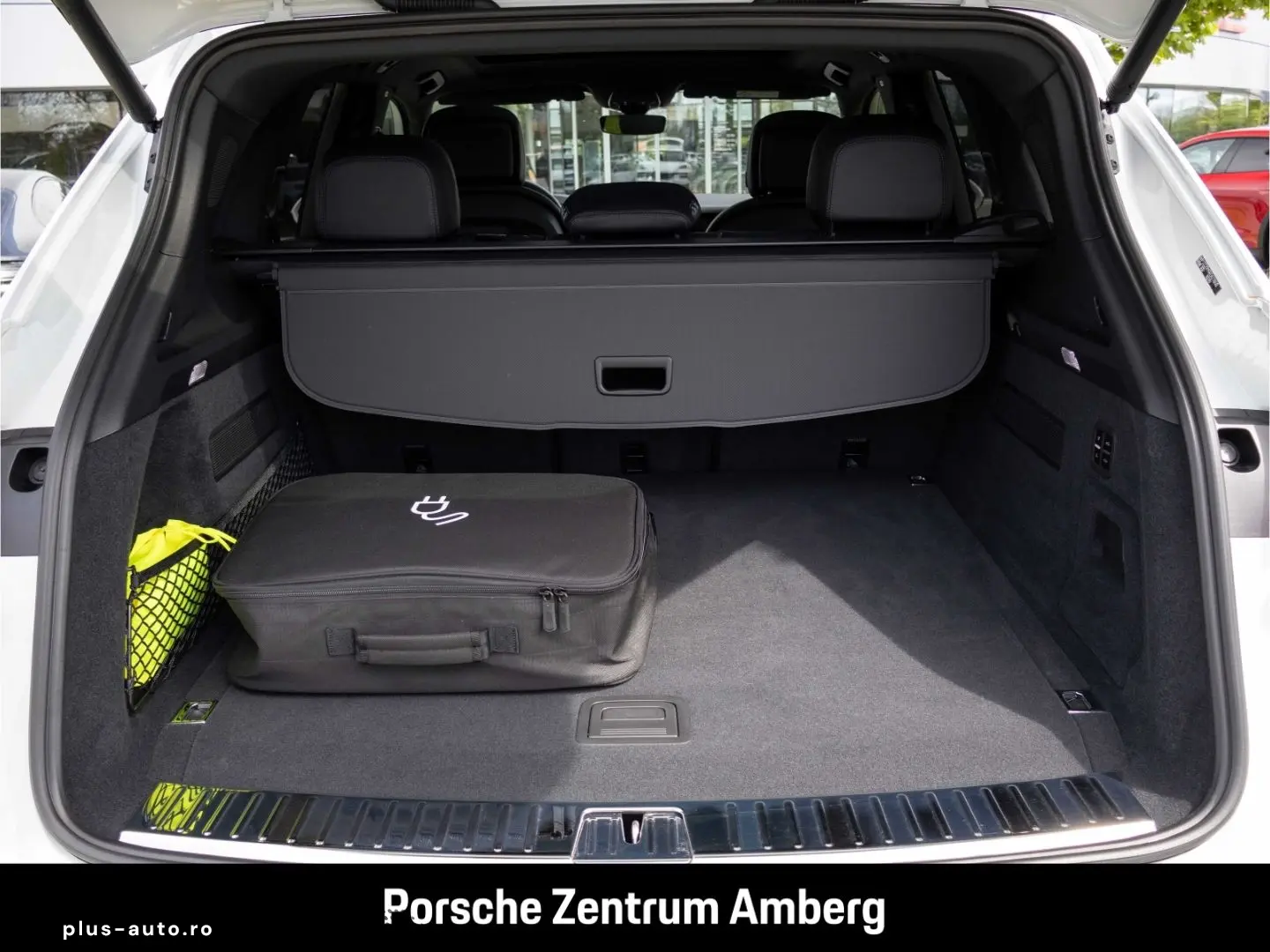 PORSCHE Cayenne E-Hybrid Luftfeder BOSE InnoDrive Panora