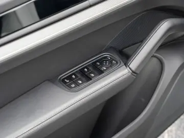 PORSCHE Cayenne E-Hybrid HD-Matrix LED 14 Wege Sitze&hellip;