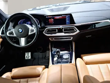 BMW X5 xDrive30d M Sport Standheizung AHK Head-Up