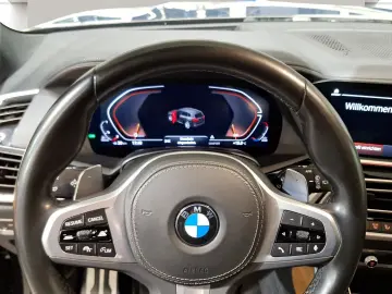 BMW X5 xDrive30d M Sport Standheizung AHK Head-Up