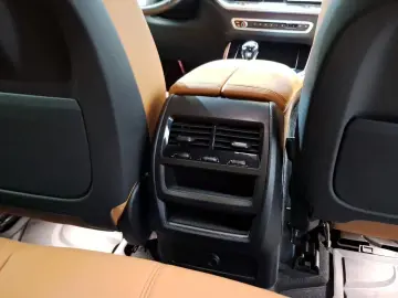 BMW X5 xDrive30d M Sport Standheizung AHK Head-Up