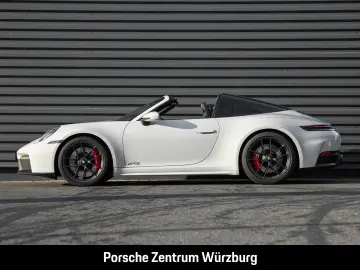 PORSCHE 992 911 Targa 4 GTS HA-Lenkung InnoDrive BOSE