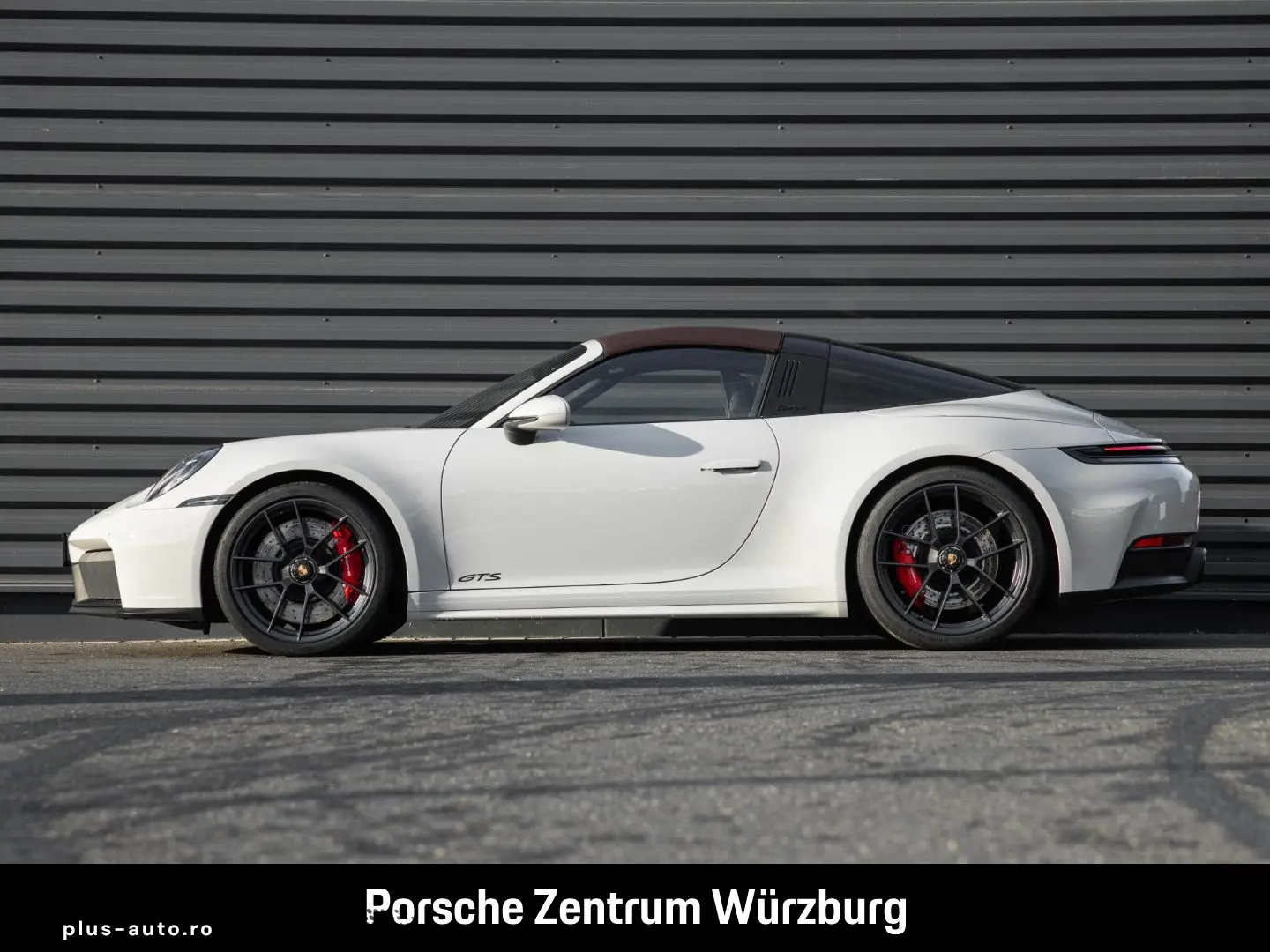 PORSCHE 992 911 Targa 4 GTS HA-Lenkung InnoDrive BOSE