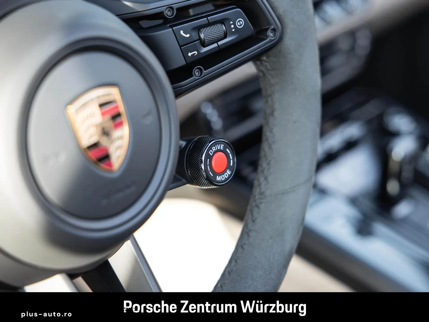 PORSCHE 992 911 Targa 4 GTS HA-Lenkung InnoDrive BOSE