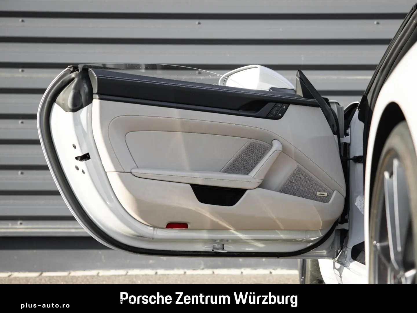 PORSCHE 992 911 Targa 4 GTS HA-Lenkung InnoDrive BOSE