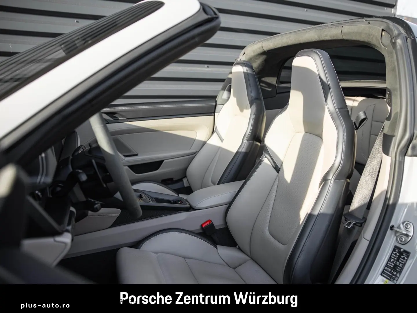 PORSCHE 992 911 Targa 4 GTS HA-Lenkung InnoDrive BOSE