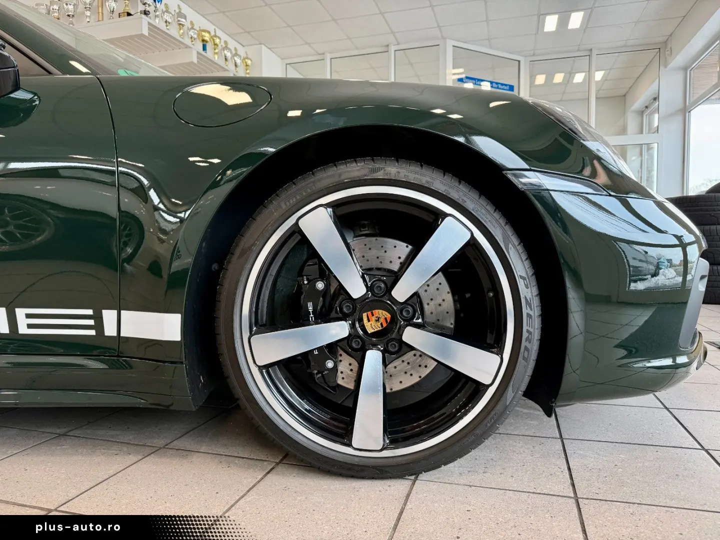 PORSCHE 911 992 Targa 4S Heritage Design Edition PTS