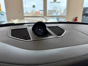 PORSCHE 911 992 Targa 4S Heritage Design Edition PTS