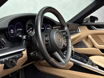 PORSCHE 911 Turbo S Cabriolet SportDesign Burmester AKRA