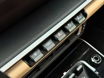 PORSCHE 911 Turbo S Cabriolet SportDesign Burmester AKRA