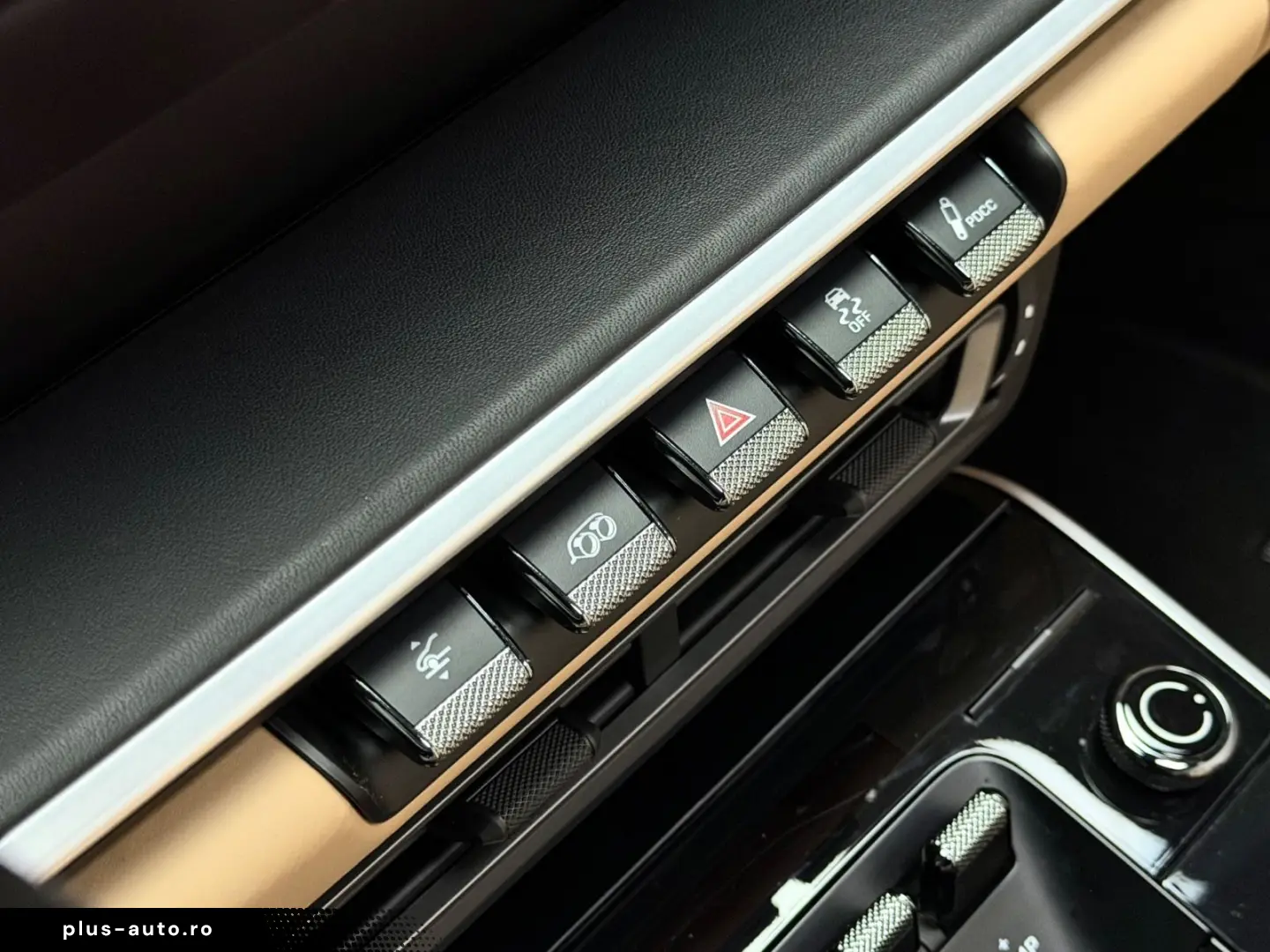 PORSCHE 911 Turbo S Cabriolet SportDesign Burmester AKRA