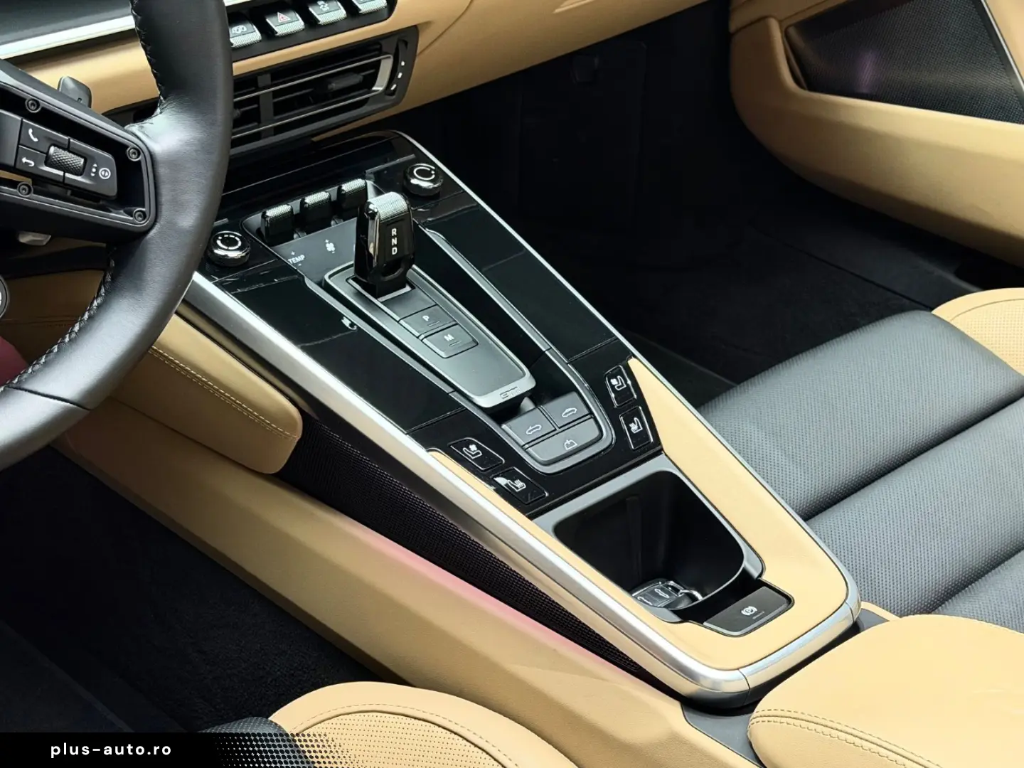 PORSCHE 911 Turbo S Cabriolet SportDesign Burmester AKRA