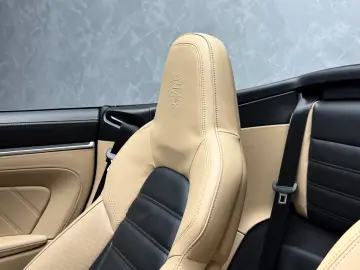 PORSCHE 911 Turbo S Cabriolet SportDesign Burmester AKRA