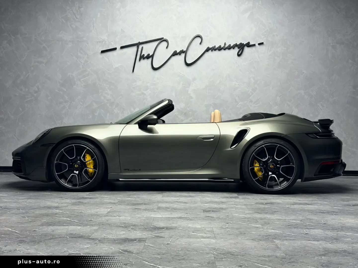 PORSCHE 911 Turbo S Cabriolet SportDesign Burmester AKRA