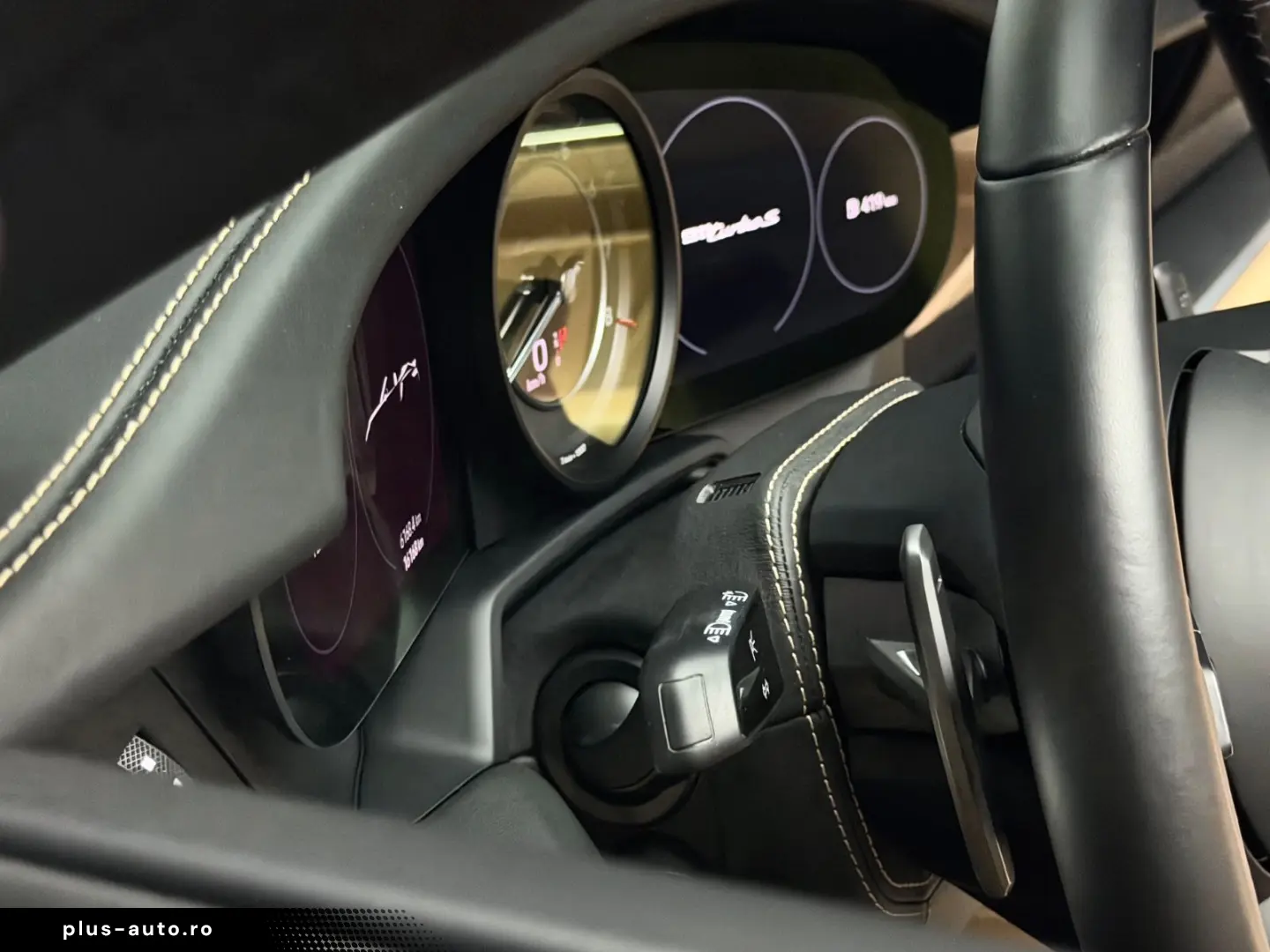 PORSCHE 911 Turbo S Cabriolet SportDesign Burmester AKRA