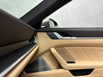 PORSCHE 911 Turbo S Cabriolet SportDesign Burmester AKRA