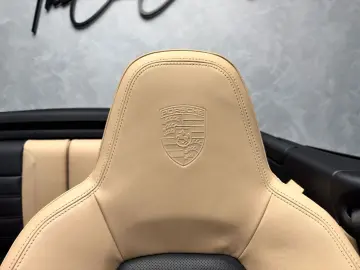 PORSCHE 911 Turbo S Cabriolet SportDesign Burmester AKRA