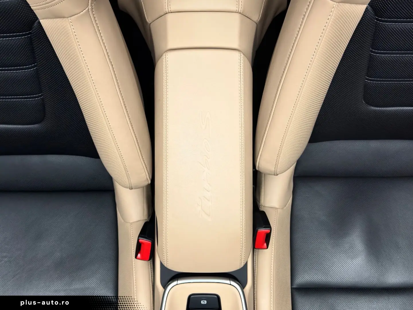 PORSCHE 911 Turbo S Cabriolet SportDesign Burmester AKRA