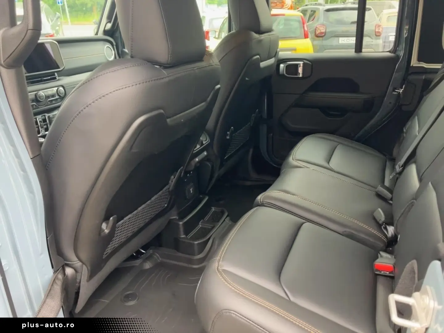 Jeep Wrangler MY24 Sahara 2.0l T-GDI 272PS 4x4