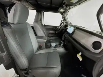 Jeep Wrangler Unlimited Sport 2.0T-GDI CarPlay