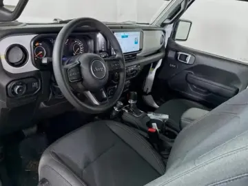 Jeep Wrangler Unlimited Sport 2.0T-GDI CarPlay