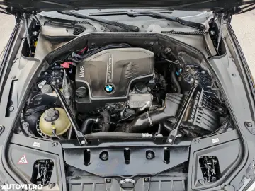BMW Seria 5 520i Sport-Aut.