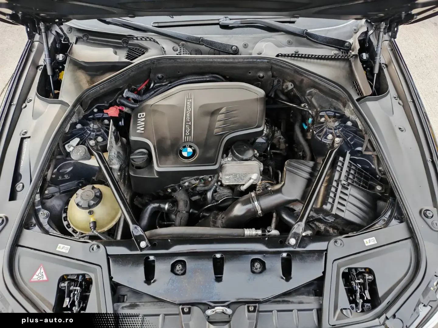 BMW Seria 5 520i Sport-Aut.