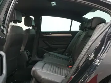 VW Passat Lim. Business 2.0 TSI