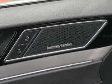 VW Passat Lim. Business 2.0 TSI