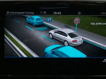 VW Passat Lim. Business 2.0 TSI