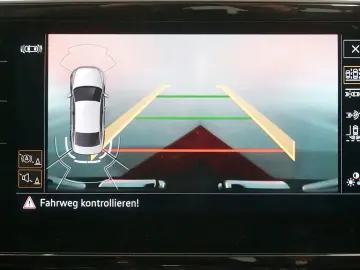 VW Passat Lim. Business 2.0 TSI