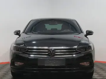 VW Passat Lim. Business 2.0 TSI