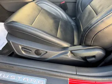 FORD Mustang Fastback 5.0 V8 Styling-Paket  VOLL