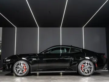 FORD Mustang GT 5.0 Ti-VCT V8 Fastback