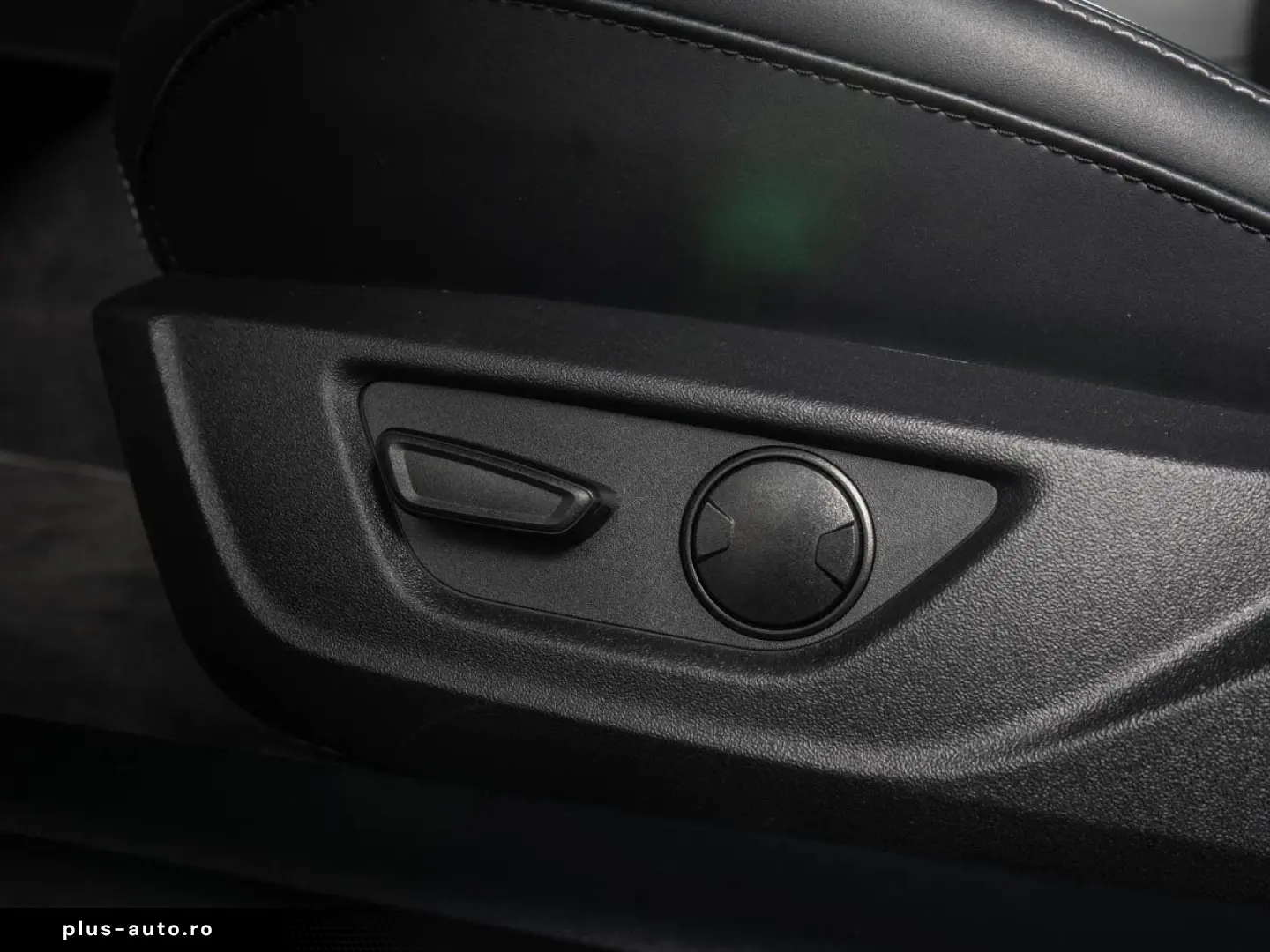 FORD Mustang GT 5.0 Ti-VCT V8 Fastback