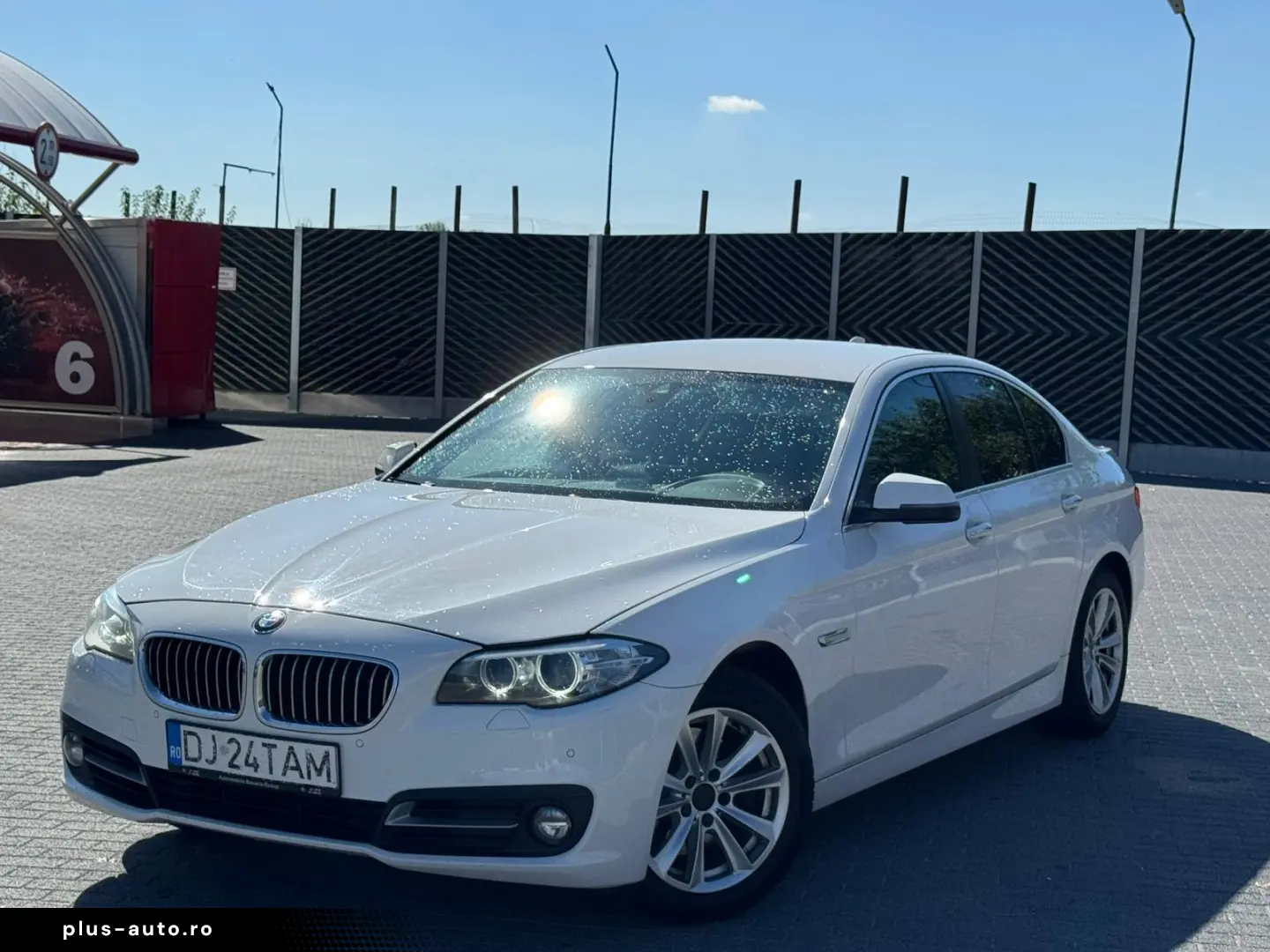 BMW Seria 5 F10 520d Facelift – 2014   184 CP   Automată