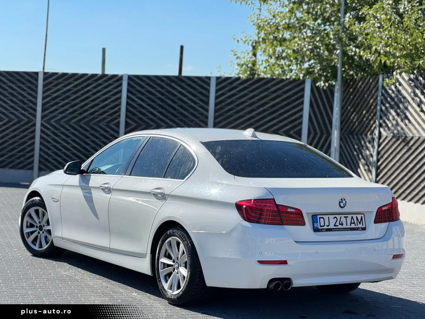 BMW Seria 5 F10 520d Facelift – 2014   184 CP   Automată