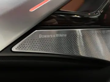 BMW X6 xDrive 40d A M Sport Pano AHK Bowers &Wilkins