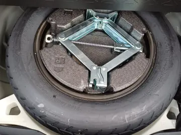 Toyota RAV 4 2.4 Hybrid 218 CP Luxury 4x4