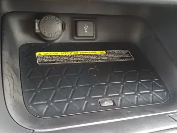 Toyota RAV 4 2.4 Hybrid 218 CP Luxury 4x4