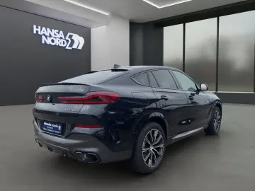 BMW X6 xDrive40d M-SPORT LASER HUD PANO B&W 20  AHK