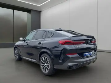 BMW X6 xDrive40d M-SPORT LASER HUD PANO B&W 20  AHK