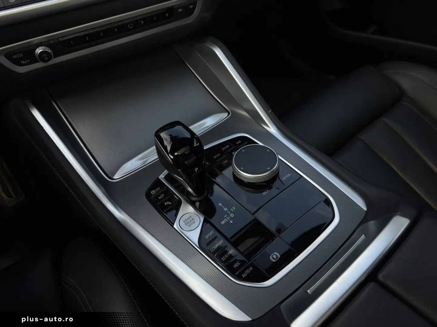 BMW X6 xDrive40d M-SPORT LASER HUD PANO B&W 20  AHK