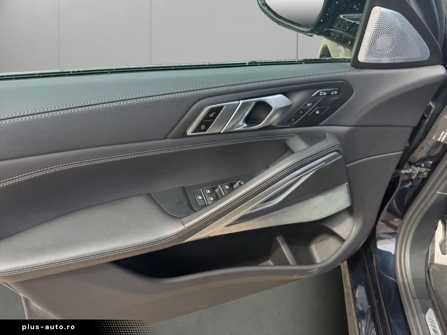 BMW X6 xDrive40d M-SPORT LASER HUD PANO B&W 20  AHK